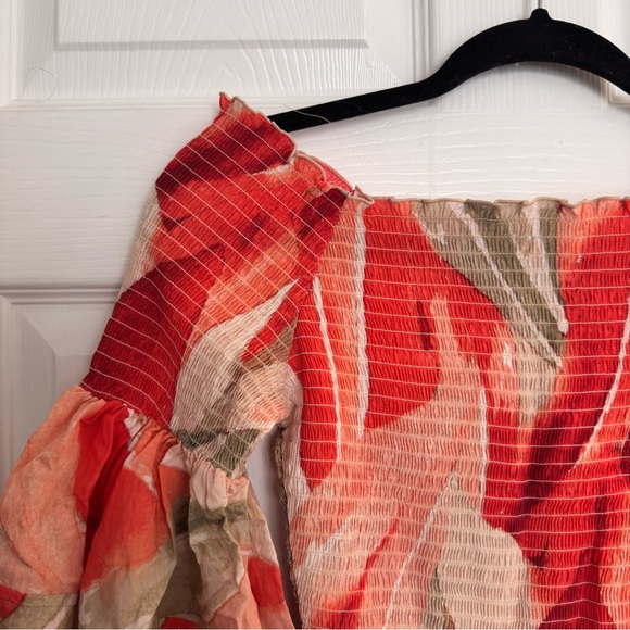 H&M Red,Cream, and Green Top - Picture 4 of 5